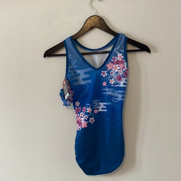 Gymgear Gently used child XL (12) blue with pink flowers Leotard - Picture 2 of 3